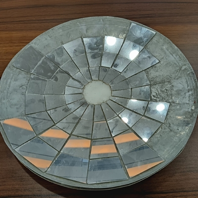 Легкие и высокопрочные алюминиевые сотовые панели используются в солнечных панелях